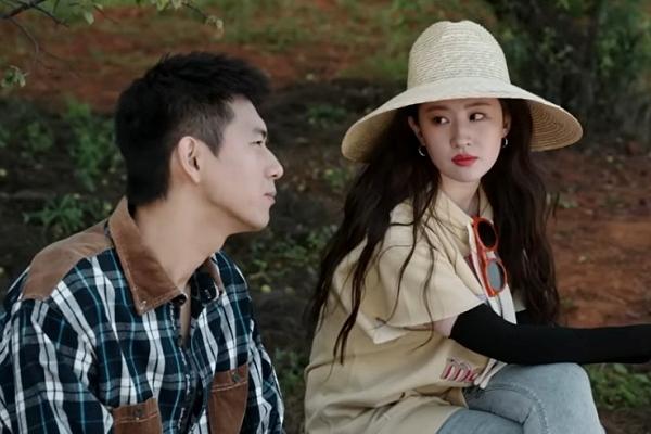 Bộ phim bị chỉ trích vì cảnh mẹ ruột làm nhục, đấm vào mặt con gái-2