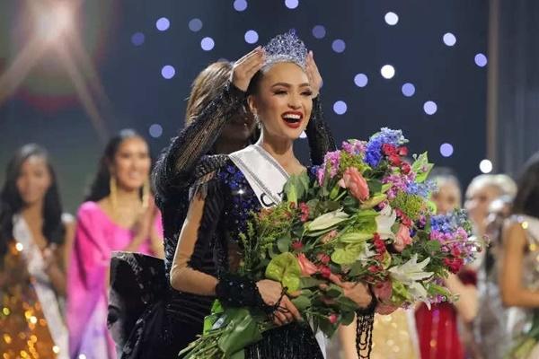 Hoa hậu Thế giới người Việt 2022 Trịnh Thanh Hồng: Tôi nhắc nhở bản thân phải tỉnh táo-5