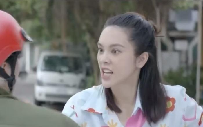 Tái xuất màn ảnh sau 4 năm, Hoàng Thùy Linh bị chê thậm tệ-4