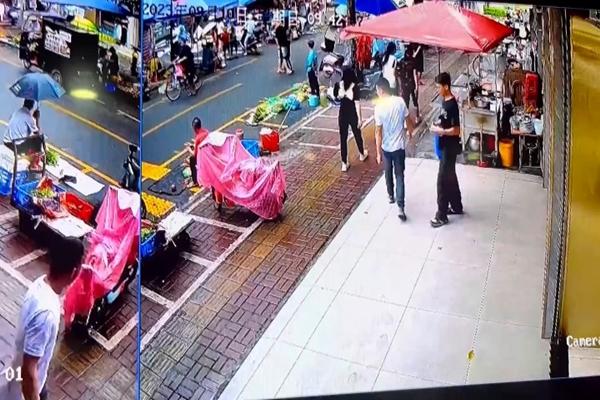 Bị bạn gái cũ lừa nuôi con tu tú 4 năm, ông bố còn bị bắt giam vì thương con-2