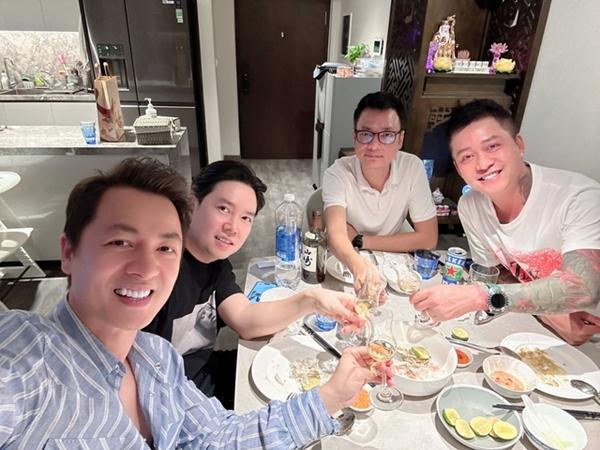 3 gia đình hot nhất nhì showbiz hội ngộ, Đăng Khôi gây chú ý với một hành động đặc biệt-5