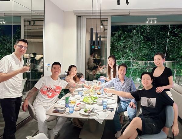 3 gia đình hot nhất nhì showbiz hội ngộ, Đăng Khôi gây chú ý với một hành động đặc biệt-6