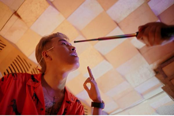 Đầy cảnh nóng, bạo lực, Biệt Dược Đen có hợp chiếu sóng quốc gia?-2