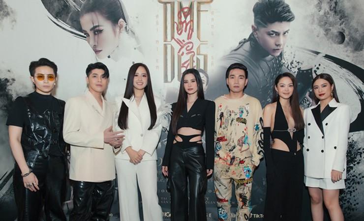 Mai Phương Thúy gây tò mò với loạt ảnh cùng hội bạn thân bằng tuổi-8