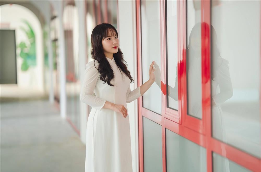 Nữ sinh Hà Nội làm chủ tịch CLB, có hai bằng Đại học Ngoại thương-6