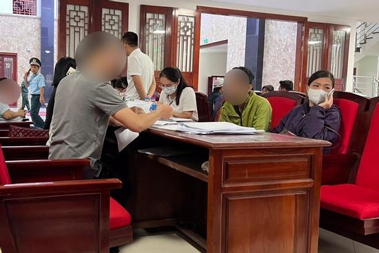 Người nhà nạn nhân vụ cháy bật khóc: 'Hai đứa cuối năm sẽ cưới, vậy mà…'