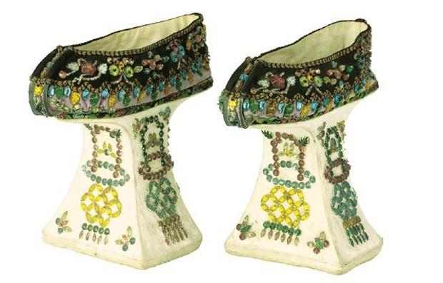 Lạ Lùng đôi giày gần 463 tỷ đồng của Từ Hi Thái hậu-7