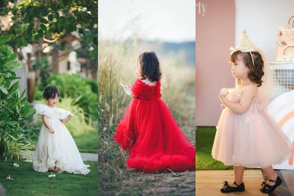 Cô bé 3 tuổi sở hữu hàng trăm váy công chúa mẹ may-4