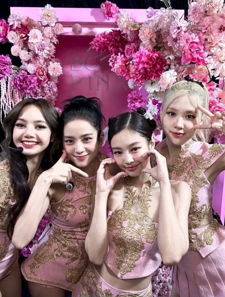 Lisa từ chối đề nghị ký hợp đồng hơn 900 tỷ đồng, BlackPink có thể tan rã?-2