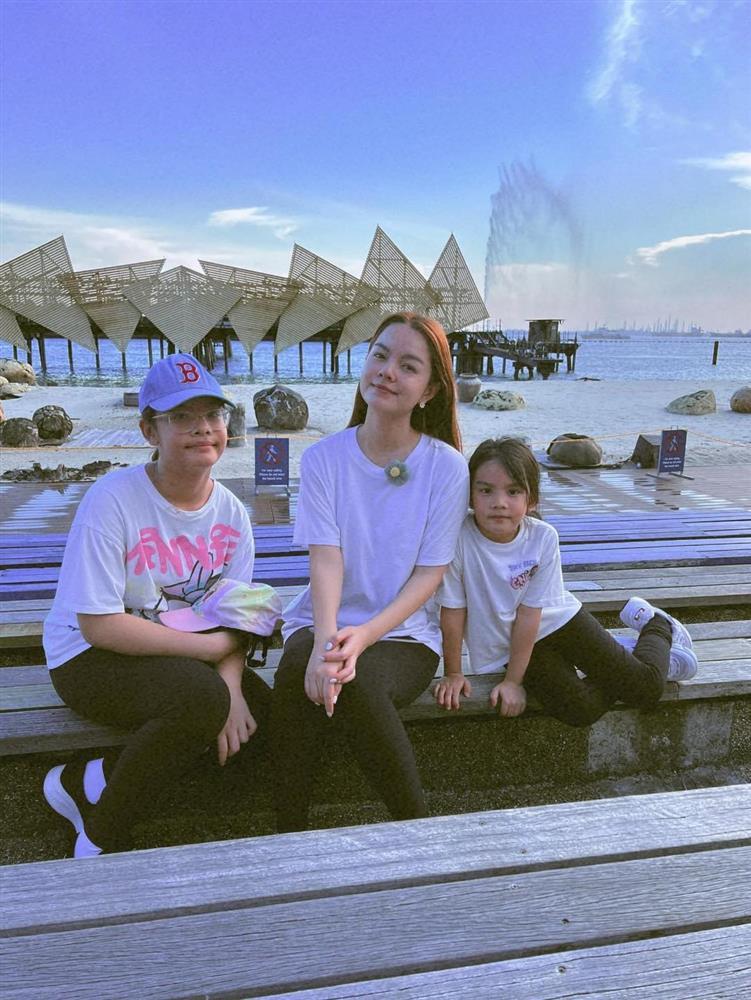 Bí quyết giúp Phạm Quỳnh Anh U40 qua 3 lần sinh nở, body vẫn nuột nà, da không tì vết-2