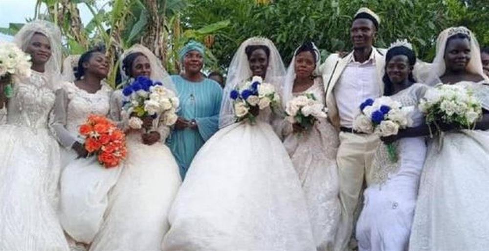 Cưới một lúc 7 người vợ, chú rể ở Uganda tặng mỗi cô dâu một ô tô mới-1