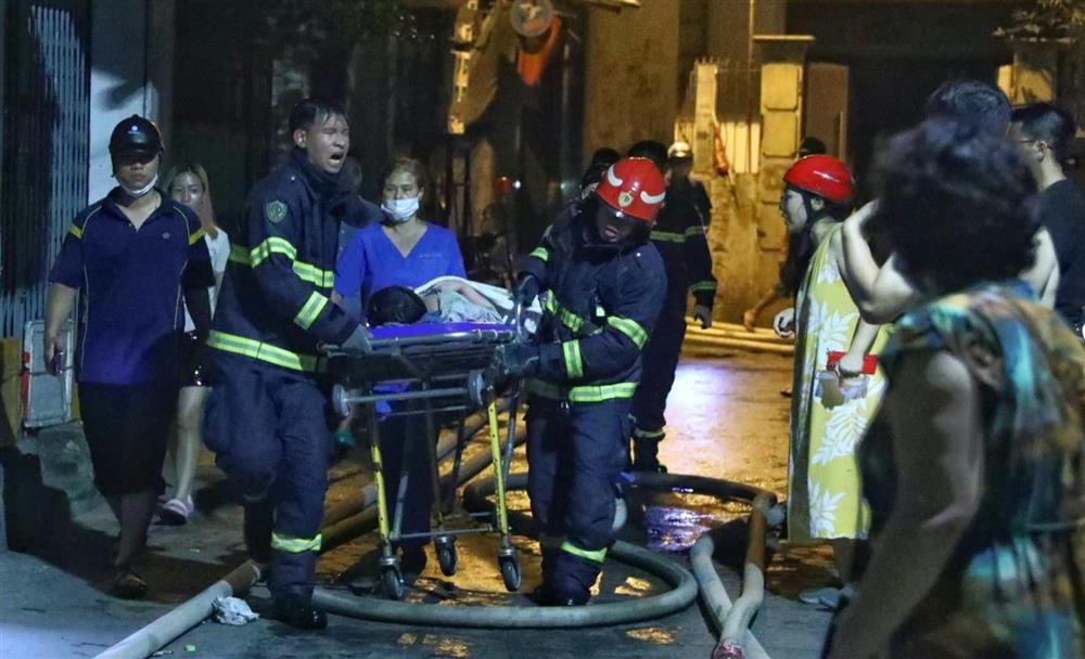 6 học sinh một trường tử vong trong vụ cháy chung cư: Những lớp học vắng chỗ-1