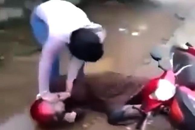 Ghen tuông, người phụ nữ tự thiêu trước cổng trường ở Vĩnh Phúc-1