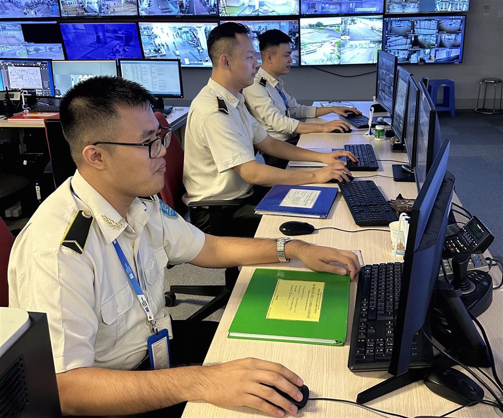 Chiếc ví bị thất lạc ở Nội Bài, bay tới TP.HCM rồi quay về với chủ-1