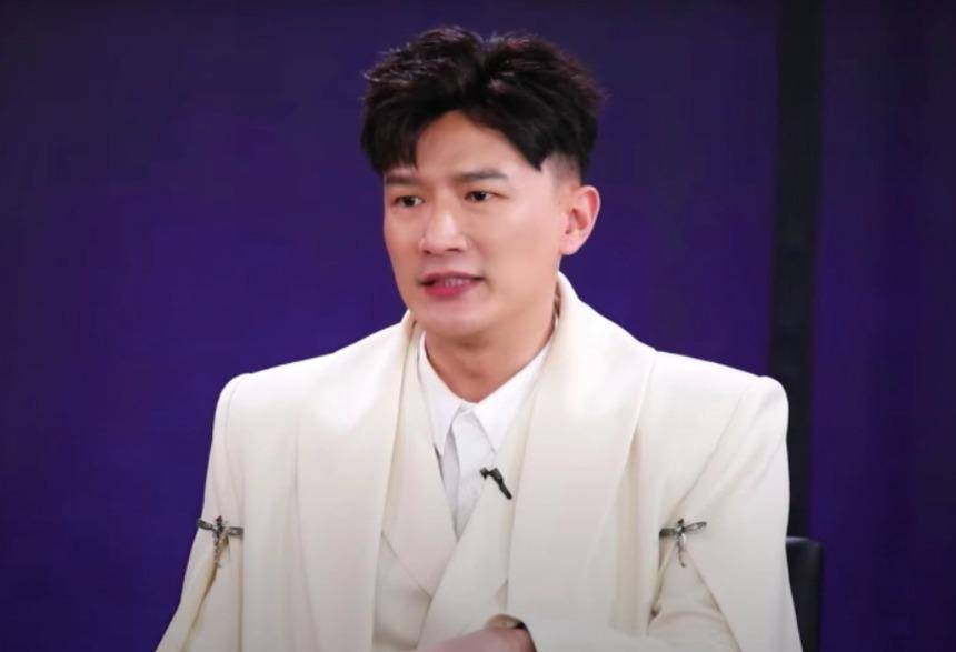 Dược Sĩ Tiến lên tiếng về tin đồn chèn ép Thanh Hằng - Hà Hồ ở The New Mentor-1