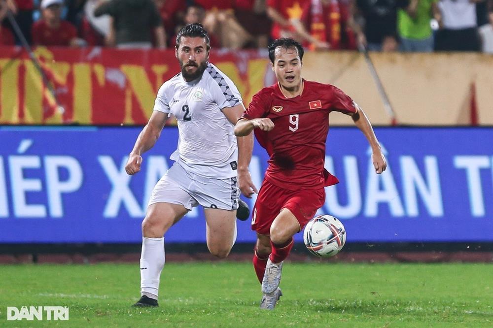 Văn Toàn chia tay Hàn Quốc, về nước chơi bóng tại V-League-2