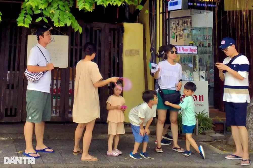 Quán ăn đường phố Hội An như thế nào sau vụ ngộ độc bánh mì Phượng?-4