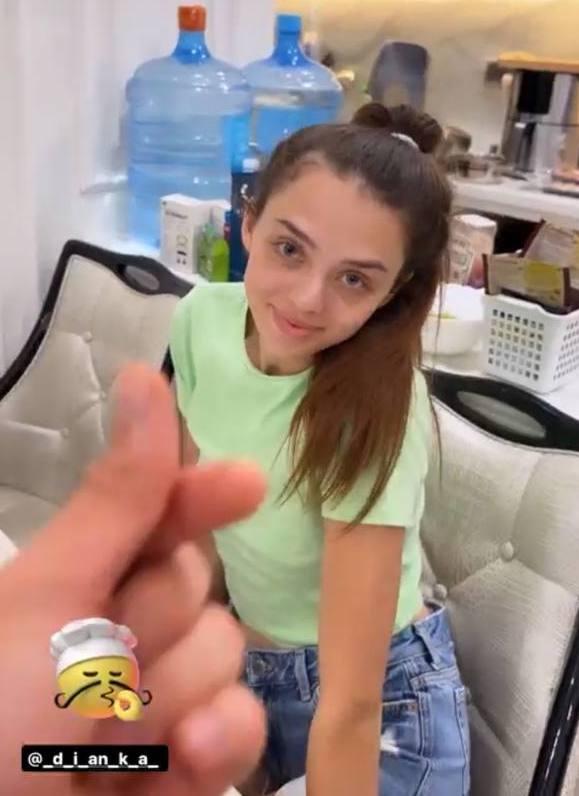 Bùi Tiến Dũng khoe body đẹp khi cùng vợ Tây đi tập gym-3