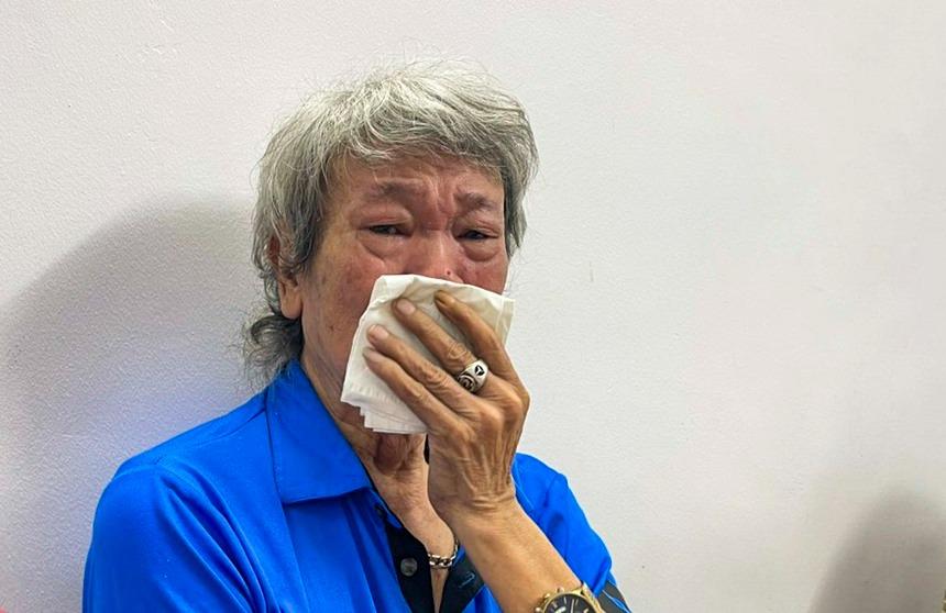 Nỗi đau đớn, dằn vặt của cặp vợ chồng già là bảo vệ tòa nhà trong vụ cháy chung cư mini-4