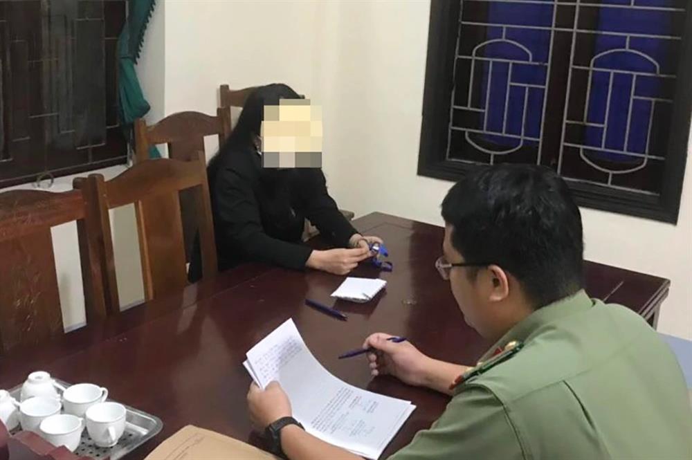 Chồng than chuyện bị ngã xe lên Facebook, vợ bị phạt tiền-1