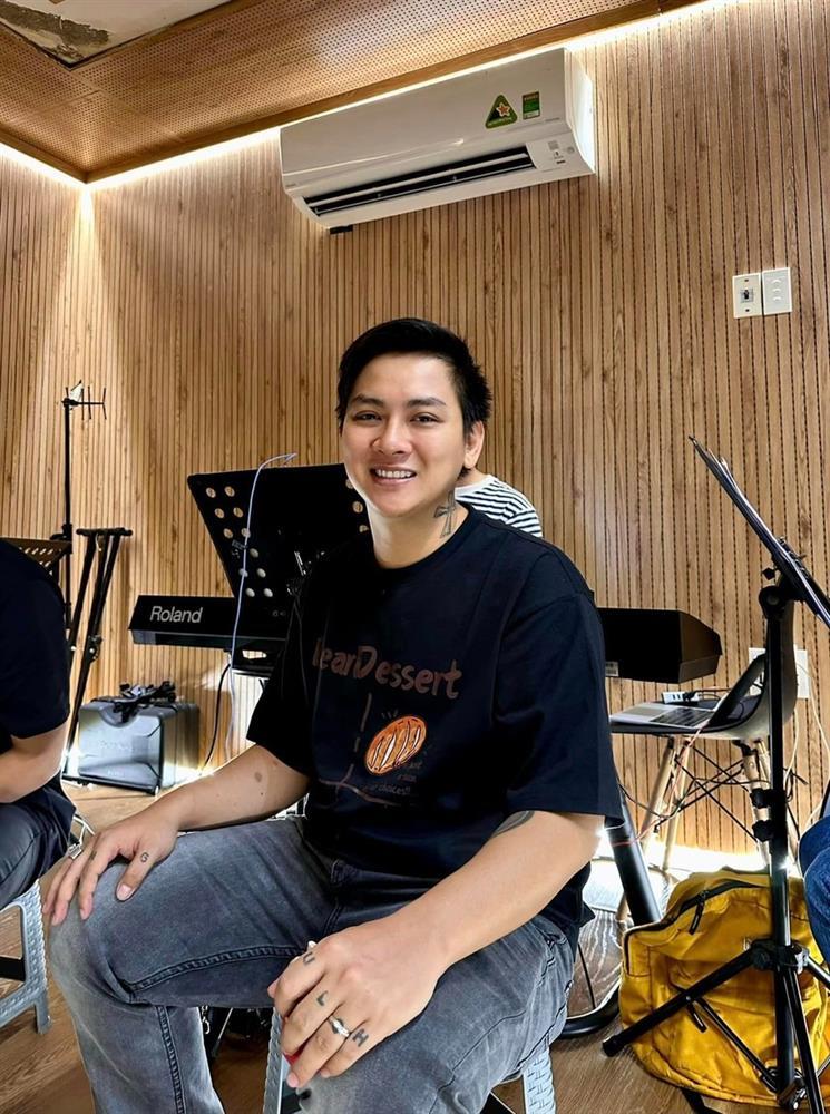 Hoài Lâm điển trai khi tái xuất trên truyền hình-2