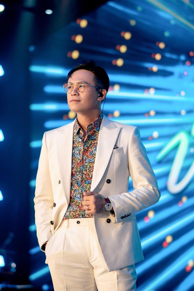 MC Đức Bảo xin lỗi Lê Khoa, các thí sinh và khán giả liveshow 2 Vietnam Idol-1