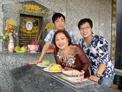 Hồng Nga và Kim Ngọc: Từng nằm ôm nhau dưới đất và khóc vì chồng đối xử bạc bẽo-2