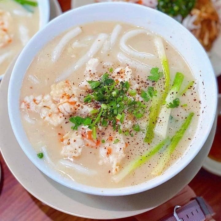 Miền Tây có món bánh canh mặn nước cốt dừa, nghe lạ tai nhưng ăn rất cuốn-2