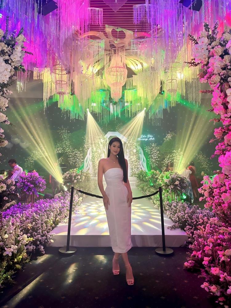 Hoa hậu Thùy Tiên, Tiểu Vy khoe giọng hát trong đám cưới Á hậu Phương Anh-3