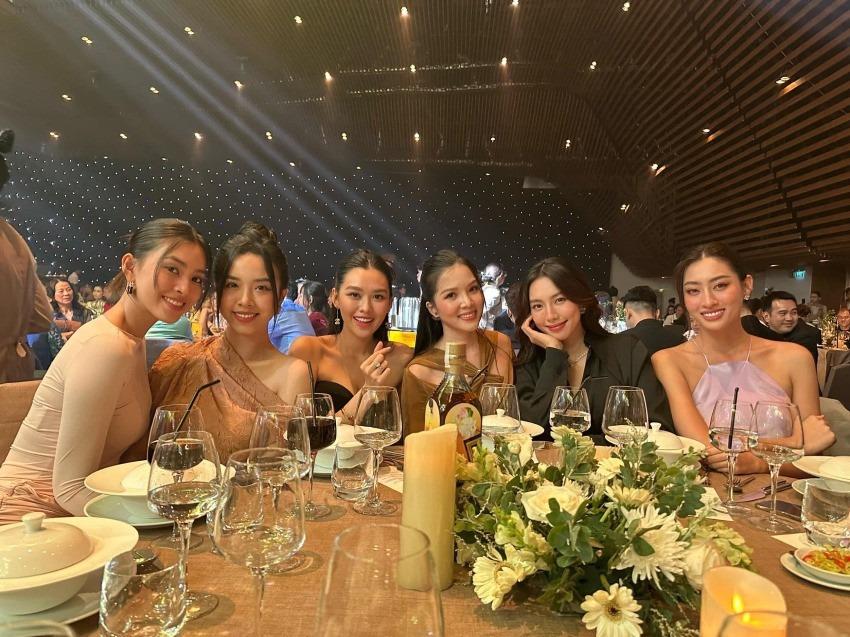 Hoa hậu Thùy Tiên, Tiểu Vy khoe giọng hát trong đám cưới Á hậu Phương Anh-5