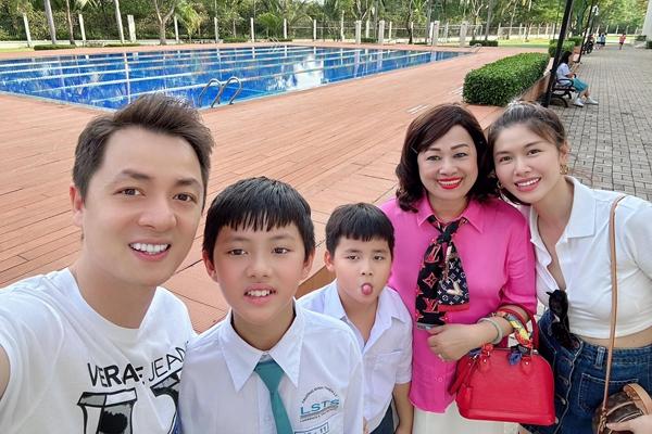 Đăng Khôi gây choáng khi khoe cơ ngơi hoành tráng view triệu đô ở Châu Âu từ 6 năm trước-12