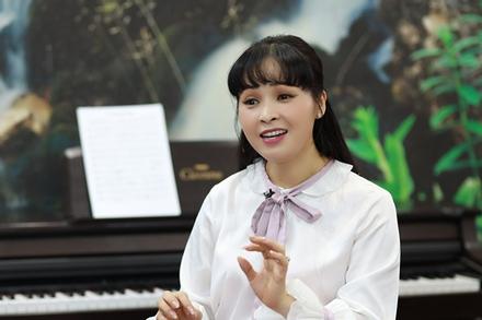 Trang Nhung: 'Tôi phiền khi bị nói lấy chồng đại gia, ở nhà 100 tỷ đồng'