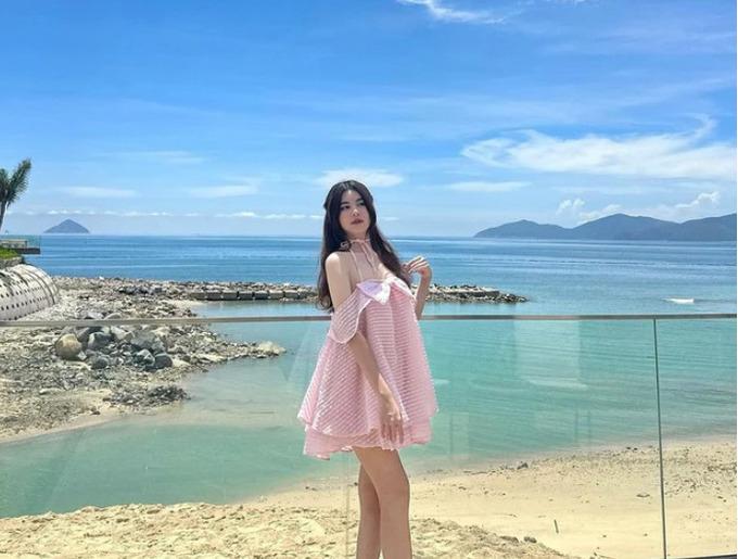 Con gái út của Quyền Linh gây bất ngờ với hình ảnh quyến rũ ở tuổi 15-5