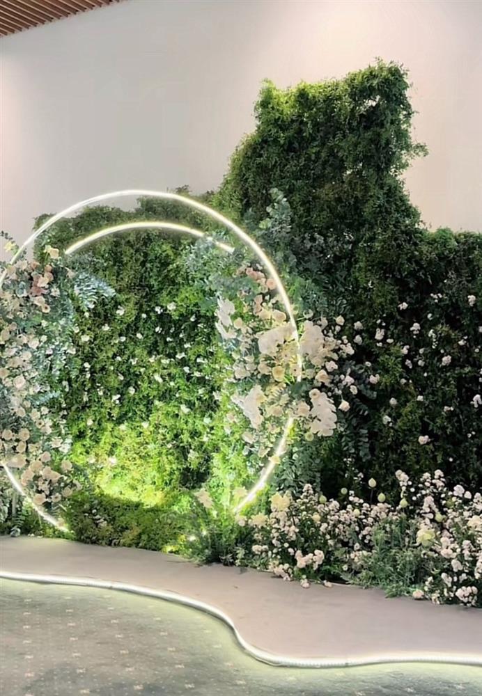 Đám cưới lộng lẫy như cổ tích của Á hậu Phương Anh và chồng doanh nhân-5