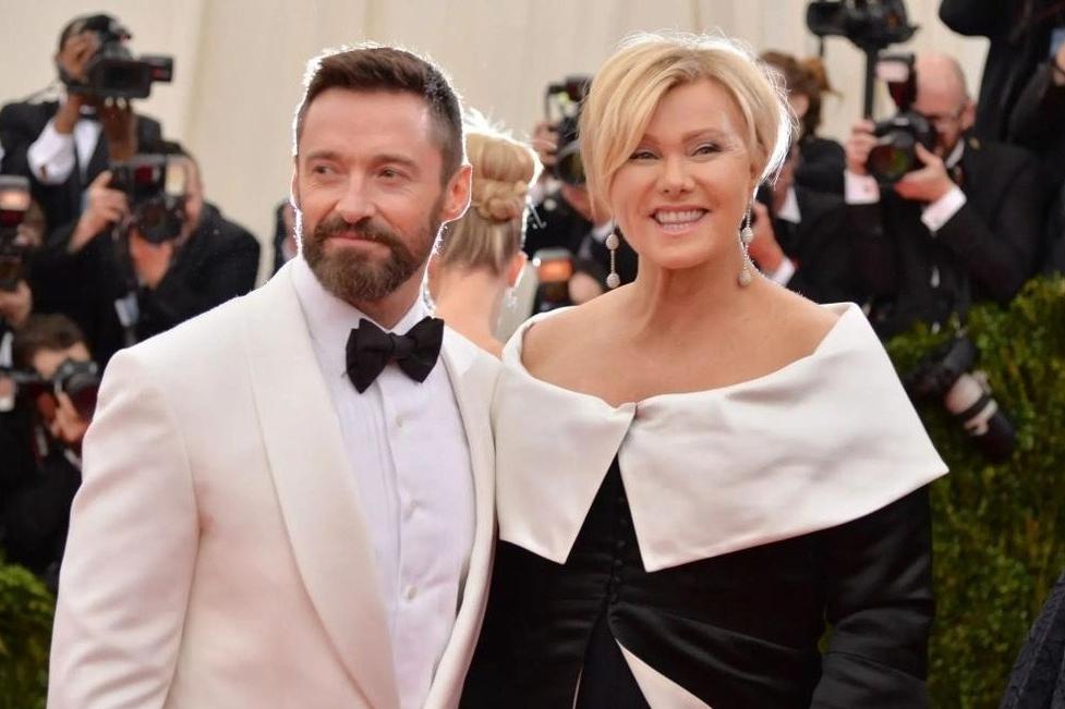 Người đàn ông đánh bật các đối thủ để hạ gục mỹ nữ thiên thần số 1 thế giới-5