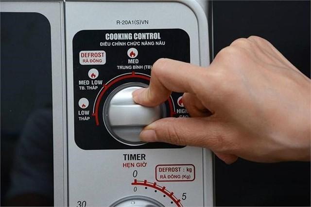 Không chỉ hâm nóng đồ ăn, lò vi sóng còn có 18 công dụng hữu ích khác-7
