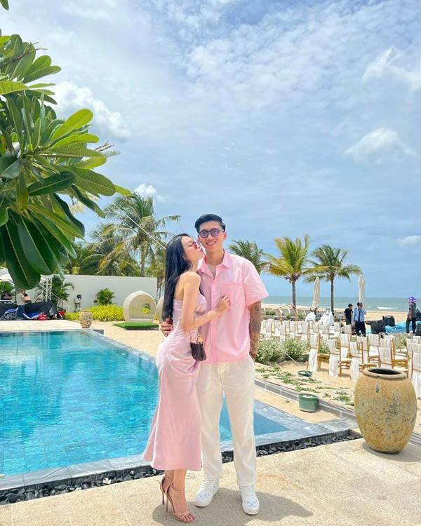 Vợ sắp cưới của Đoàn Văn Hậu ăn vận ngày càng nóng bỏng khoe vòng eo siêu nhỏ-3