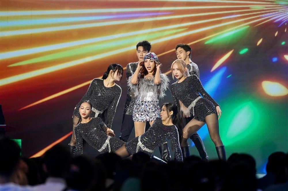 Giám khảo Vietnam Idol khen theo quán tính?-3