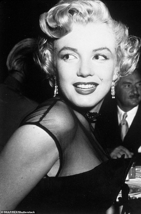Cuộc gặp gỡ tình cờ Marilyn Monroe và cảnh báo về Hollywood sa đọa-1