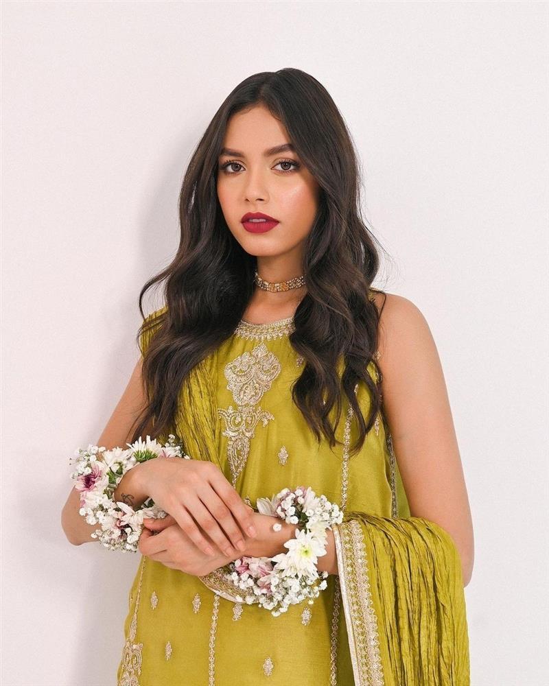 Hai búp bê sống hứa hẹn làm nên chuyện tại Hoa hậu Hoàn vũ 2023-8