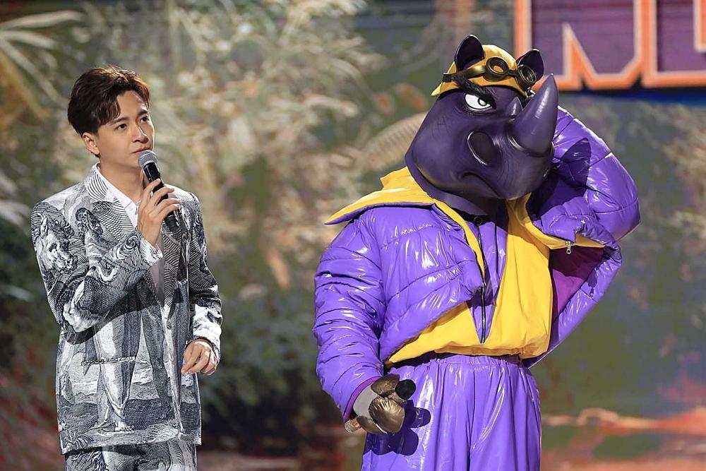 Khó đoán danh tính của Tê Giác Ngộ Nghĩnh Ca Sĩ Mặt Nạ-3