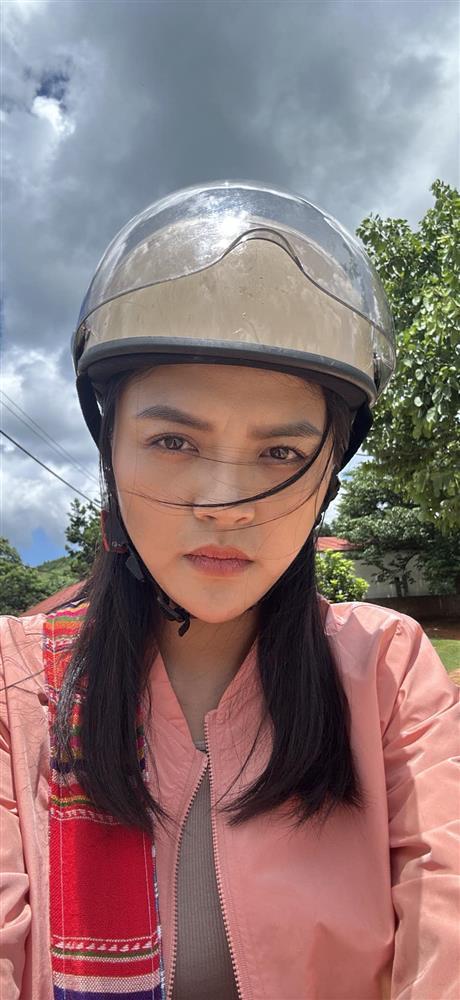 Giao diện mộc mạc của Thu Quỳnh - nữ y tá HMong trong Cuộc Chiến Không Giới Tuyến-6