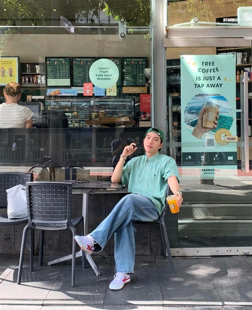 HIEUTHUHAI và những lần đón đầu xu hướng thời trang-1