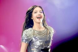 Lisa (BlackPink) ký hợp đồng với công ty Mỹ?