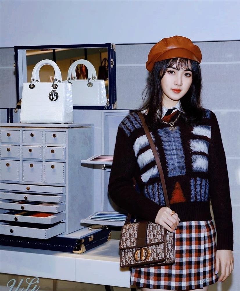 Nghệ sĩ sinh ra ở vạch đích-9