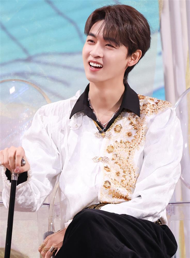 Nghệ sĩ sinh ra ở vạch đích-7