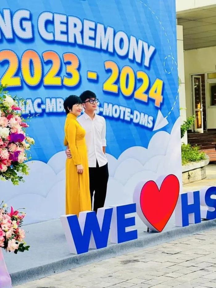 Con trai MC Thảo Vân trở thành tân sinh viên, ngoại hình bảnh bao tuổi 18 gây chú ý-3