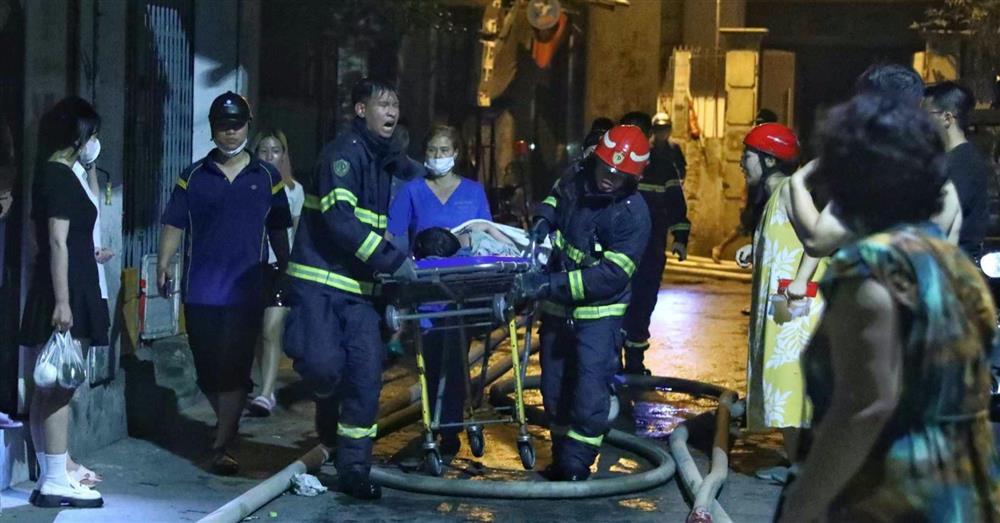 Chi trả chế độ cho thân nhân lao động thiệt mạng vụ cháy chung cư mini ở Hà Nội-1