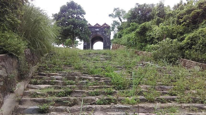 Số phận trái ngược nhau của 2 di tích trên dãy Trường Sơn-5