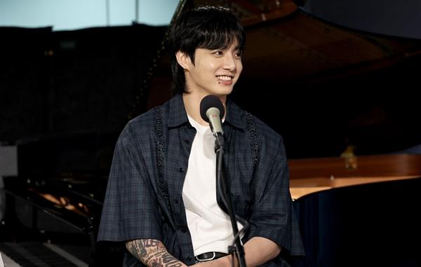 Jung Kook (BTS) thừa nhận một điều từng không thích về bản thân mình-4